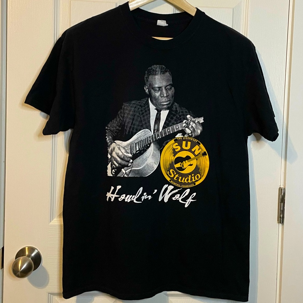 Gildan black Sun Studio Howlin’ Wolf blues band tee unisex sz L (?)